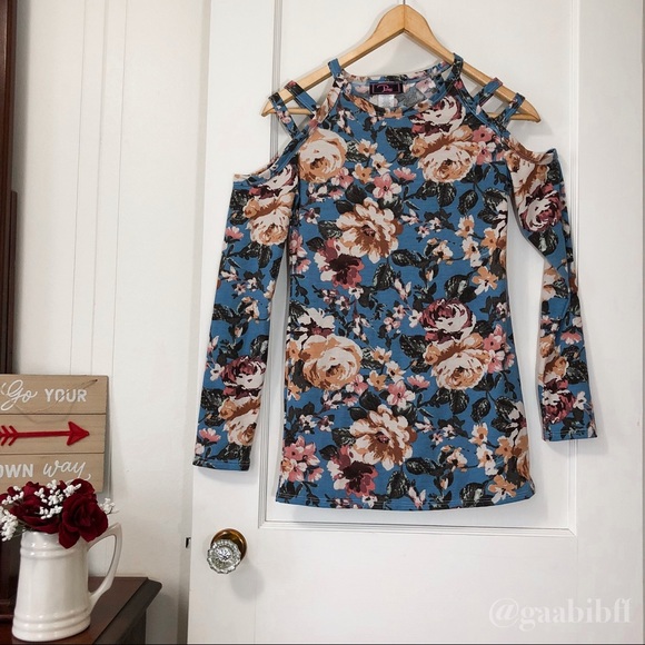 Pinc Tops - Pinc Cold Shoulder Floral Top M